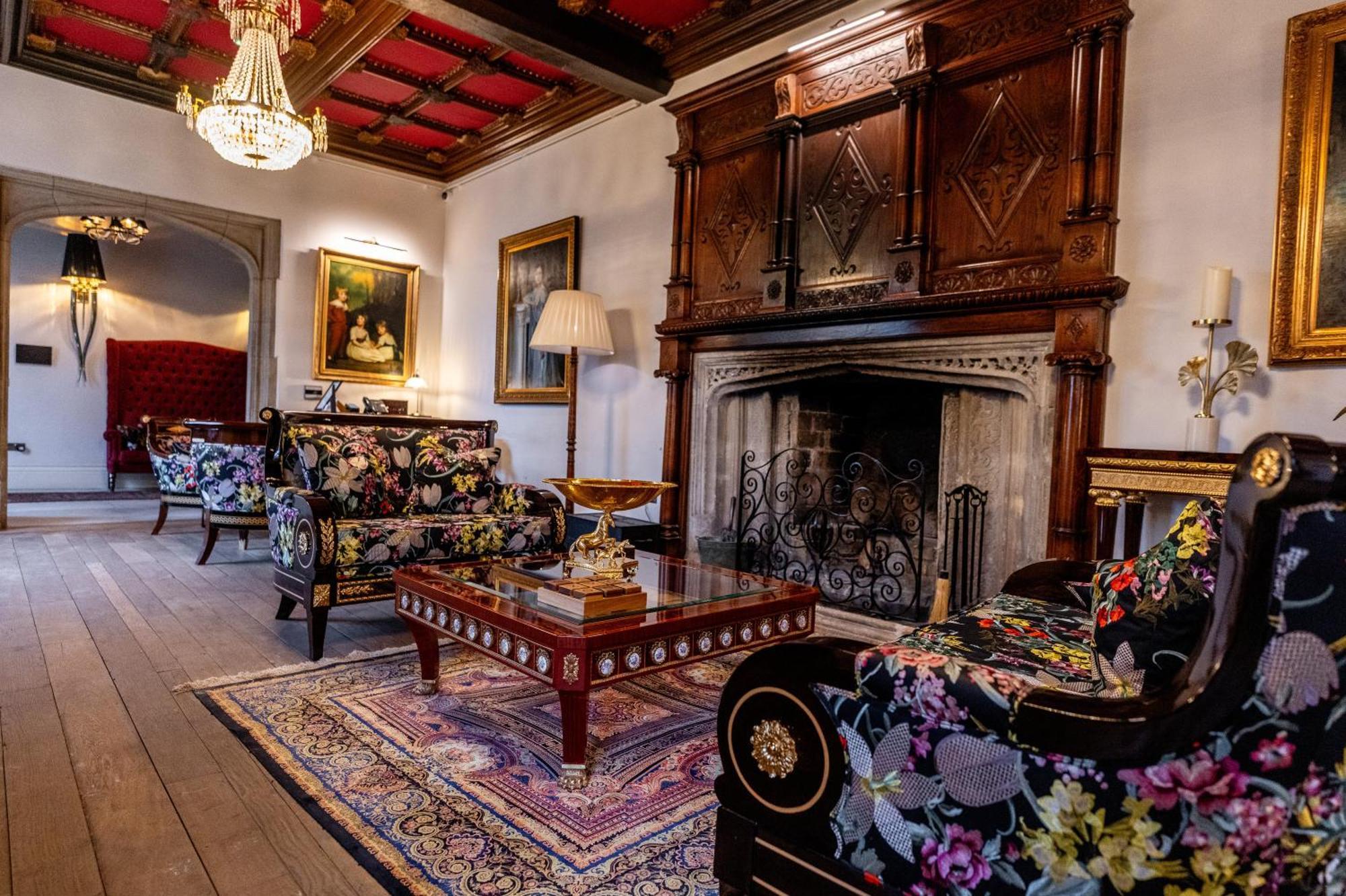 Weston Manor Hotel Eksteriør bilde