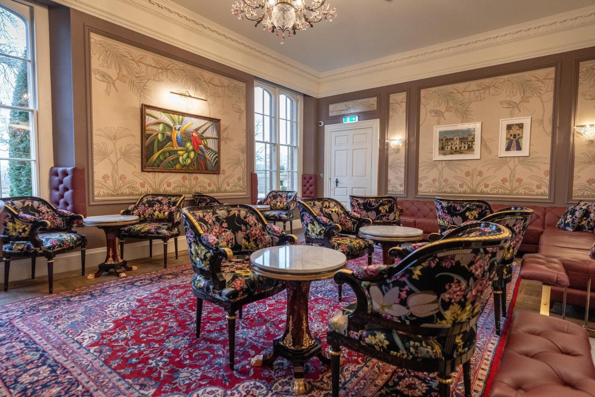 Weston Manor Hotel Eksteriør bilde