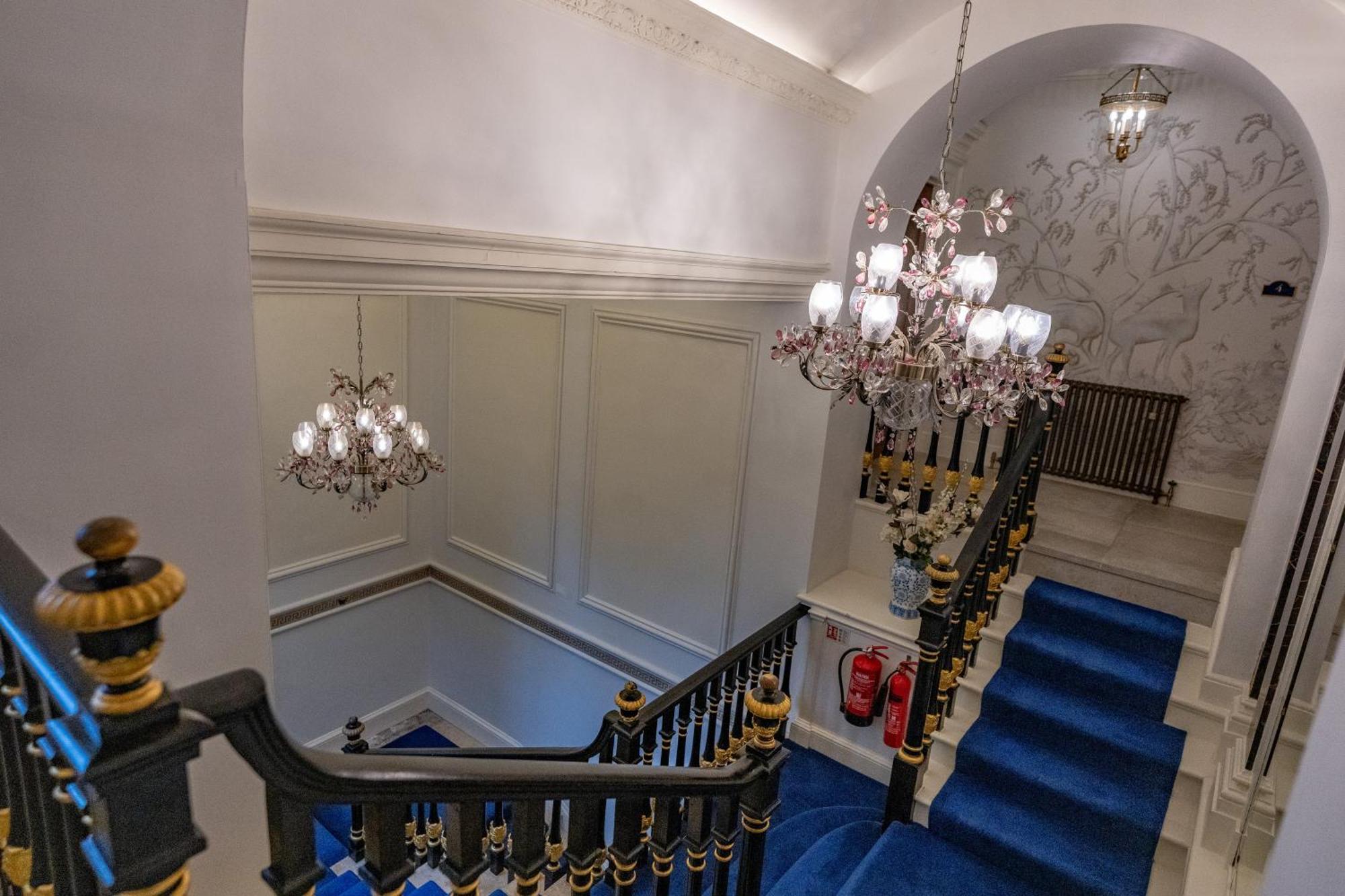 Weston Manor Hotel Eksteriør bilde