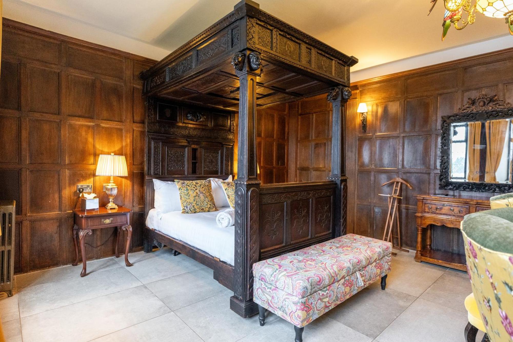Weston Manor Hotel Eksteriør bilde