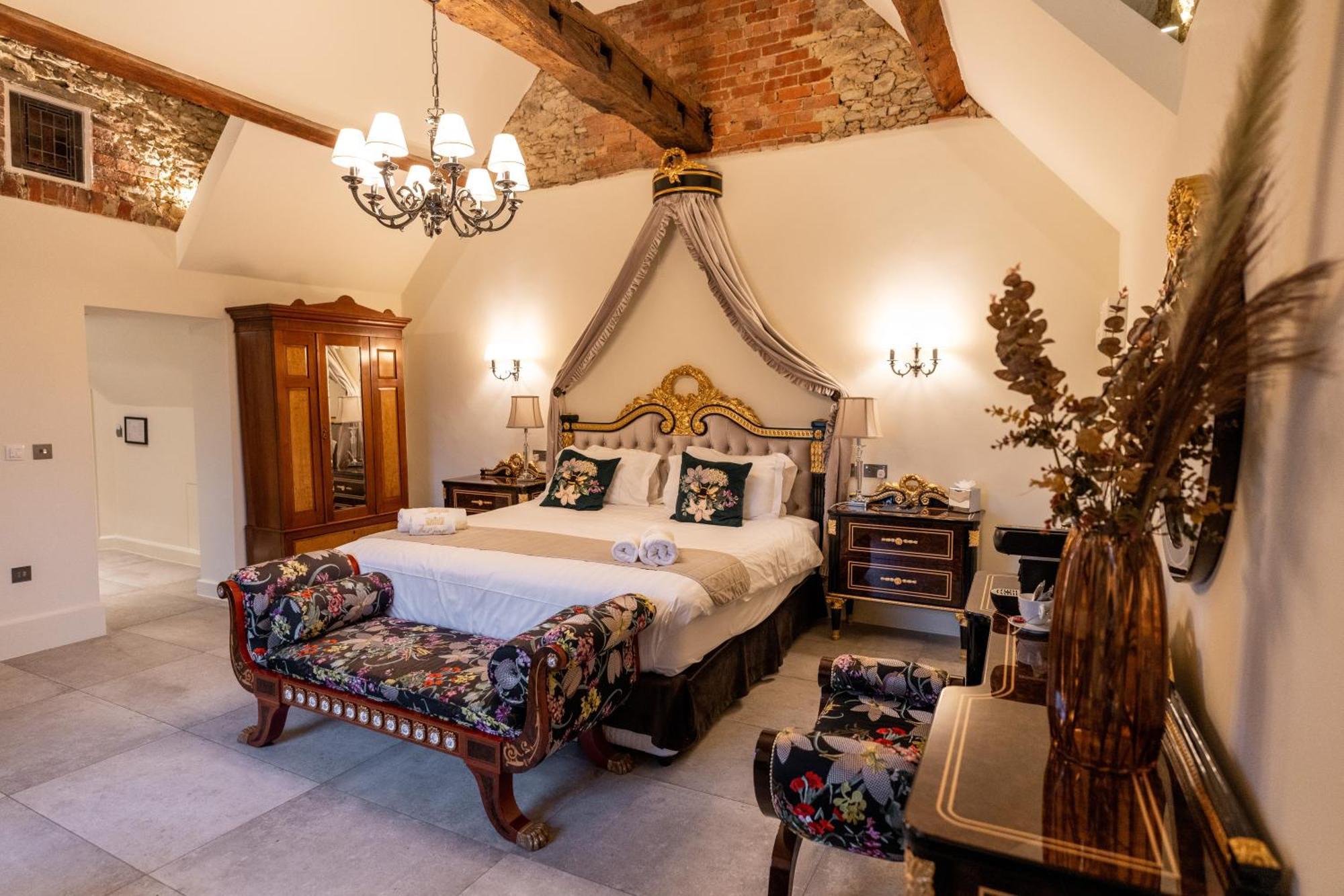 Weston Manor Hotel Eksteriør bilde